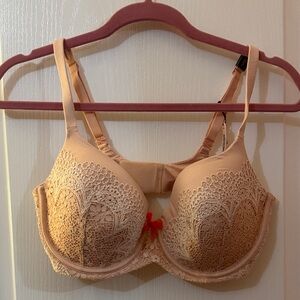 Elegant Victoria Secret Lace Beige Bra